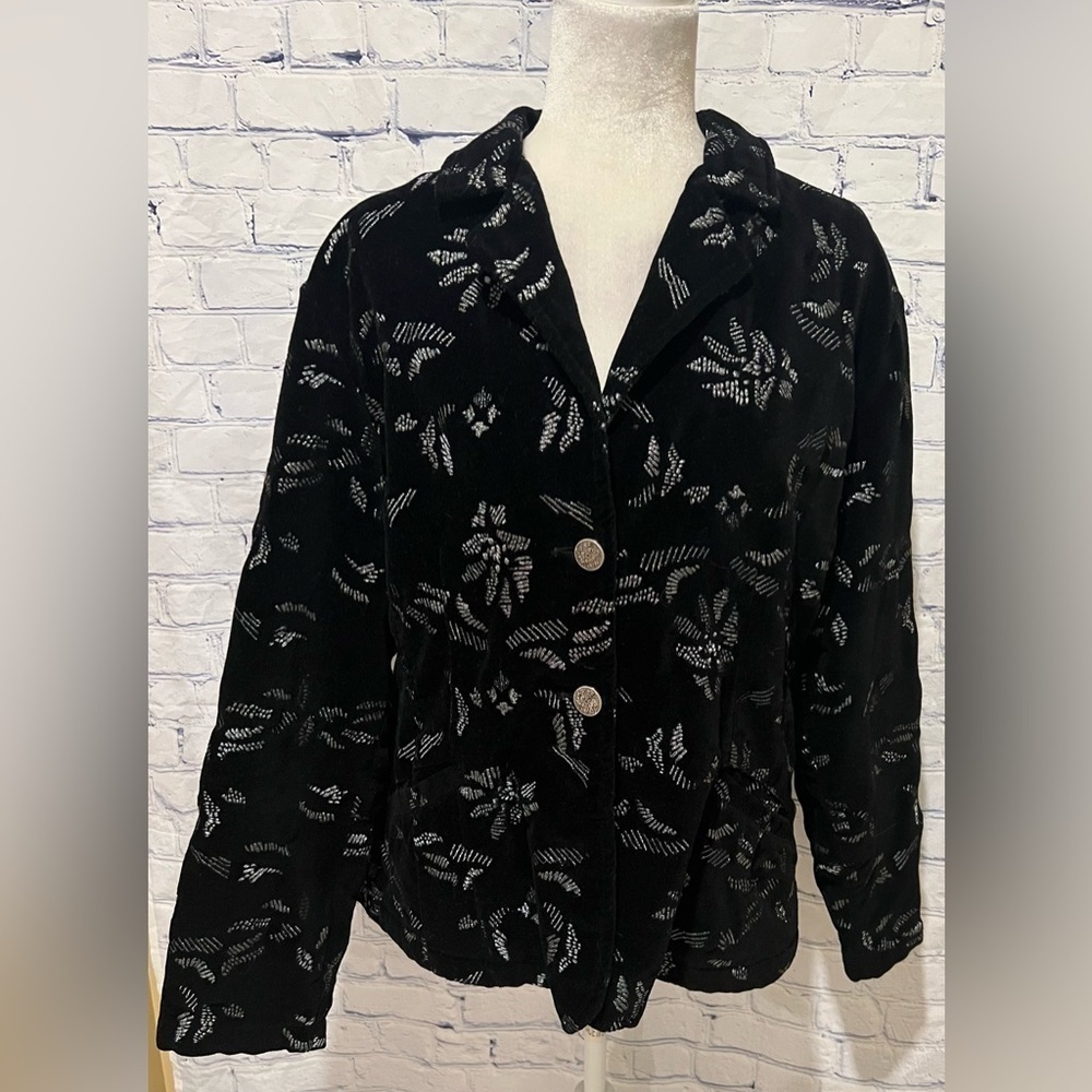 Chicos Jacket Womens Black Velvet Silver Embroidered 2-Button Blazer Lined 3/XL